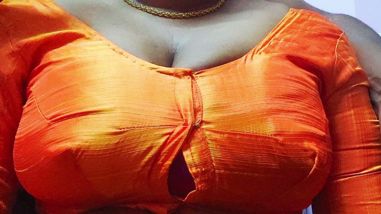 Desi Mohini: Indická učitelka desi v žhavé romantické sexuální scéně