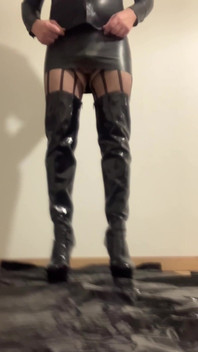 Latexové vysoké boty s vysokými podpatky