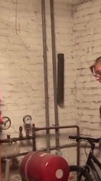 Video amatoriale con le milf più desiderose del grande cazzo succoso del loro partner film completo in HD