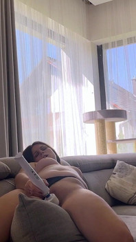 Home Alone Amateur Wife Hitachi and Pillow Humping Fun