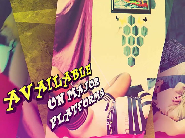 Smash Thots Films: Kyla key si tante super semok lagi asik nyepong dan...