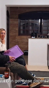 임대료를 지불하지 않는 사람들은 결국 자지에 앉아