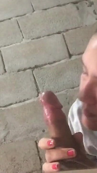 Ssę kutasa mojego męża