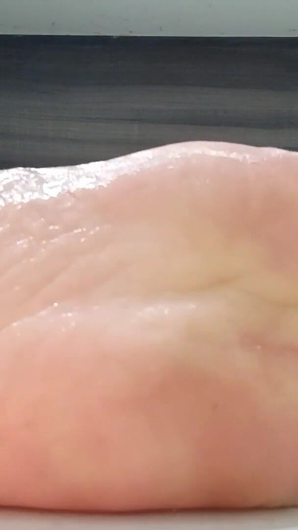 Oiling My Feet Gently - Fetish Clip #2 (Fetish guy studio)