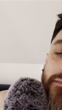 To je tření vousů