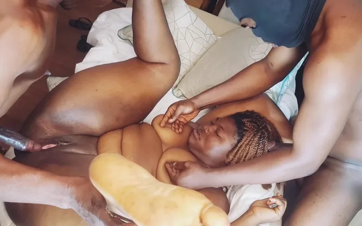 Juggernutts: Mollige enge muschi bbw Fick hardcore von 2 geilen afrikanischen bbc,...