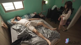 Üvey anne rina yeni üvey oğlunu sert sikiyor