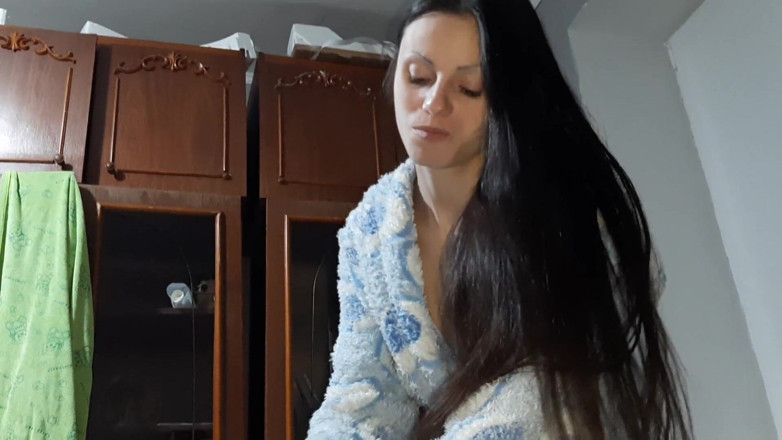 Lesbian-candys: Vecina me sedujo y me lamió el coño mientras su...