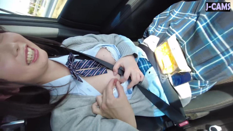 J-Cams: 乳首フラッシュデート。おしゃべりな展示と絶え間ないからかいパート1