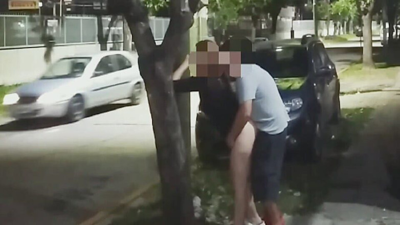 Activecouplearg: Гаряча пара трахається на вулиці на відкритому повітрі ризиковано