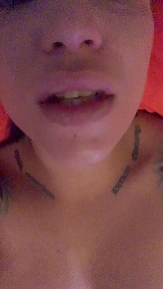 Aris Dark: Sexy masturbace s vibrátorem zblízka