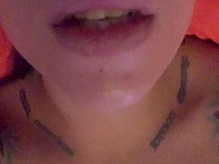 Aris Dark: Cewek seksi masturbasi pakai vibrator close up