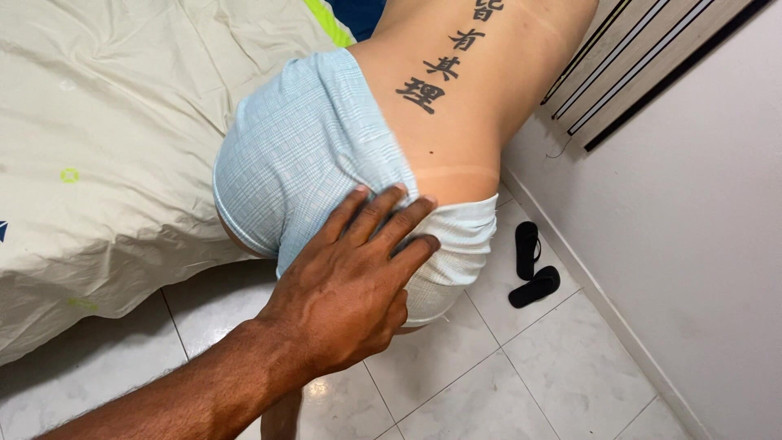 soylekiary: Eu fodo a empregada gostosa com buceta apertada por 10 dólares