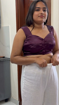 Ayushi bhabhi sesso con il ragazzo delle consegne blinkit, video completo hindi