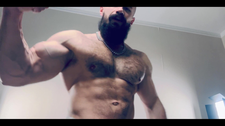 Mister Stone: Dominată Whimp