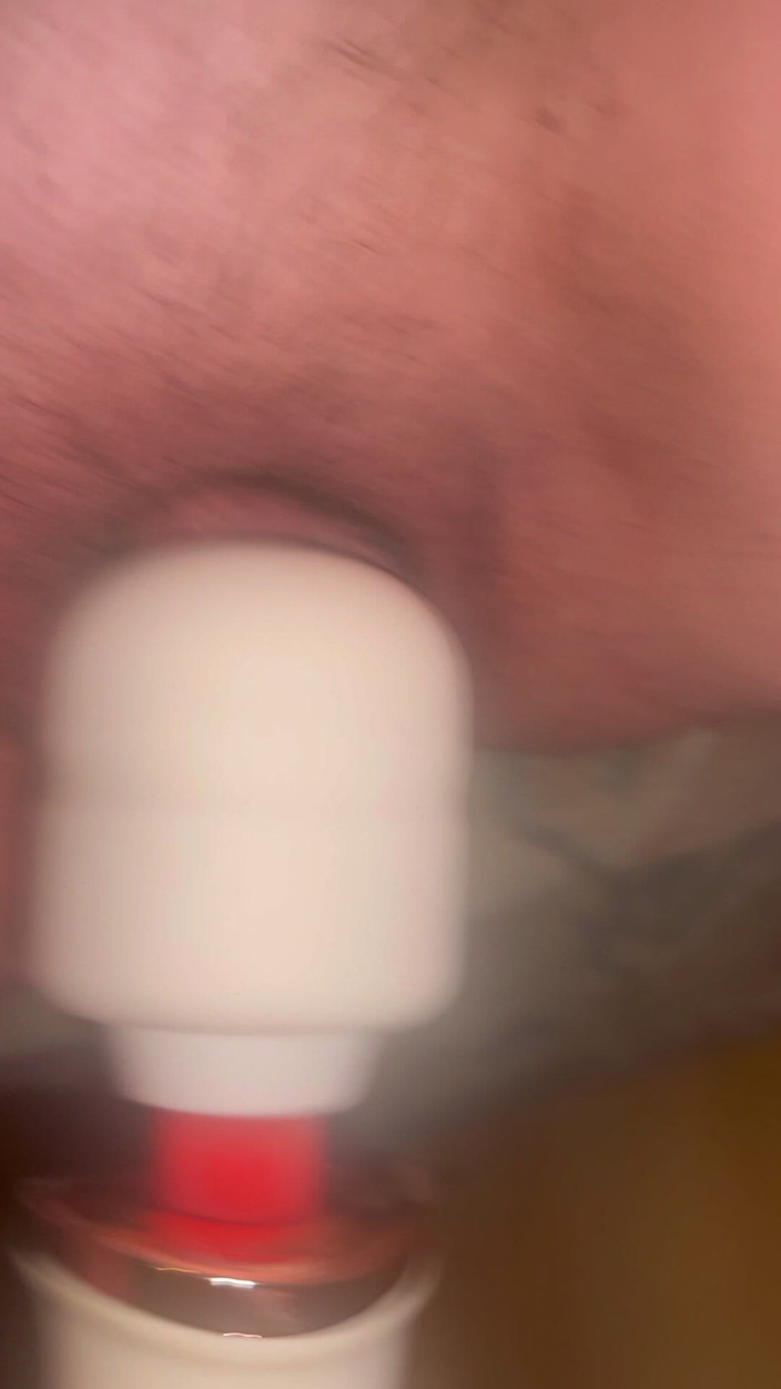 Elena917: Bröstvårtpumpar, fittpump och vibrator