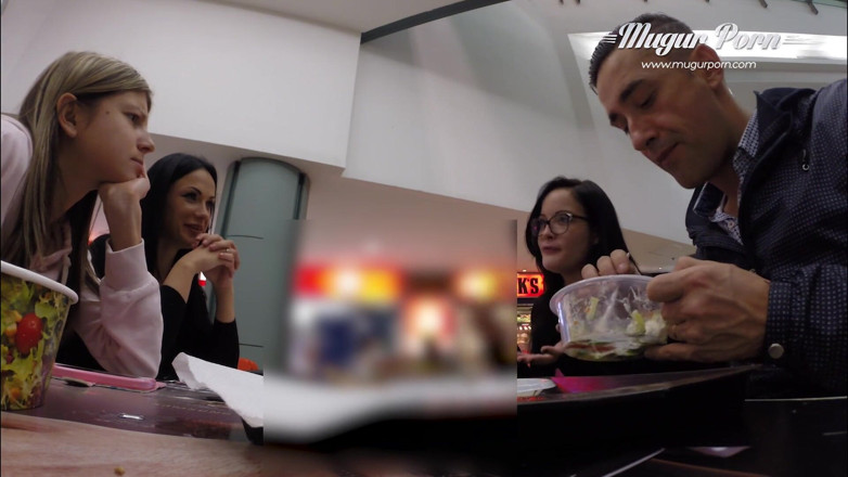 Mugur's World: Gina Gerson, Dolly Diore dan Samanta di belakang pentas sebelum...