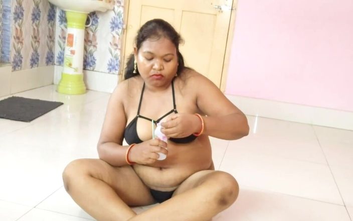 Sonam Official: भारतीय गृहिणी सेक्सी महिला शो भाग 29