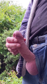 Masturbating Outdoors - Showing off for Neighbours Wearing Jeans Talking Dirty and Cumming - Rockard Stepdaddy