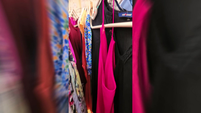 JessieHH: Tertangkap dia merayap dan mengintip saya semasa membeli-belah