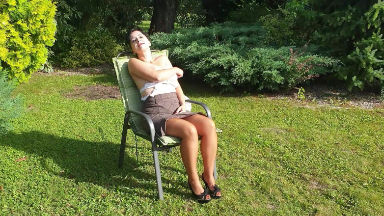 Wanilianna: In the summersun
