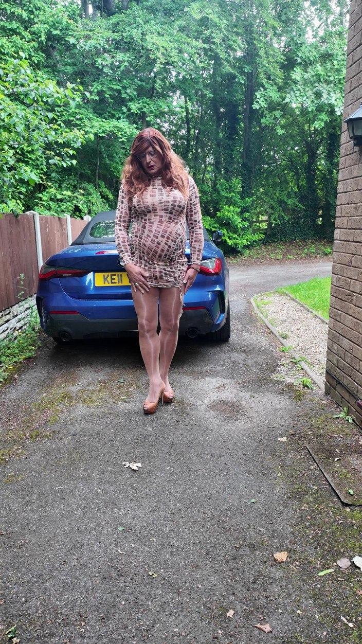 Kelly CD 2022: Travesti Kellycd2022 dans ma robe maillée en nylon et mes...