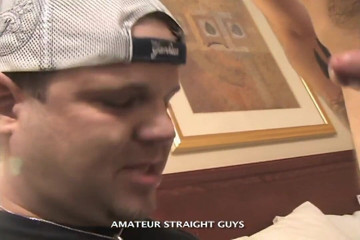 Jay's Amateur Straight Guys: Tohle je jeden sexy chlupatý kluk!