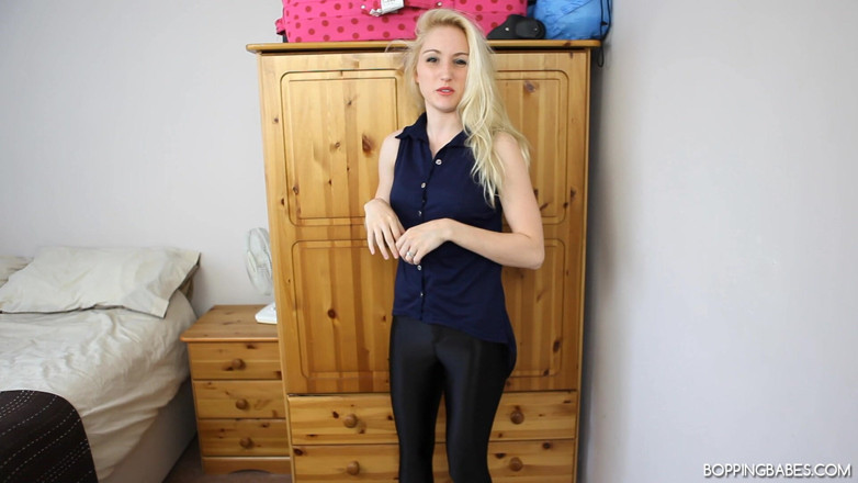 Bopping babes: Rachelle Summers - Sexy Disco Pants