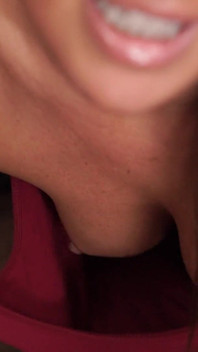 Jess West - Downblouse Škádlení - JOI