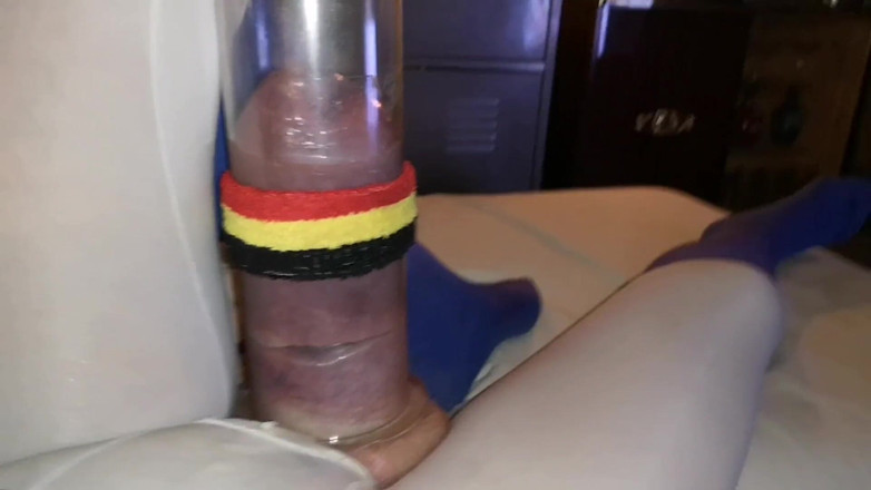 Monster_Meat_: Pumpar med cockring på