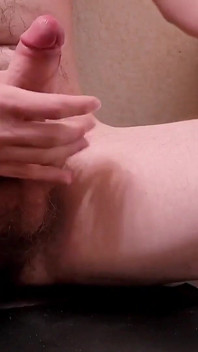 Grote pik cumshot -uitdaging - hoe ver zal mijn enorme spermalading vliegen?