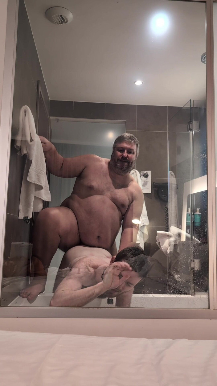 Mart_the_cat: Ojczym pieprzyć mnie w łazience