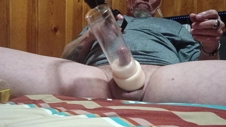 Cum dz nutx: Nuevo vibrador de polla y bomba de coño