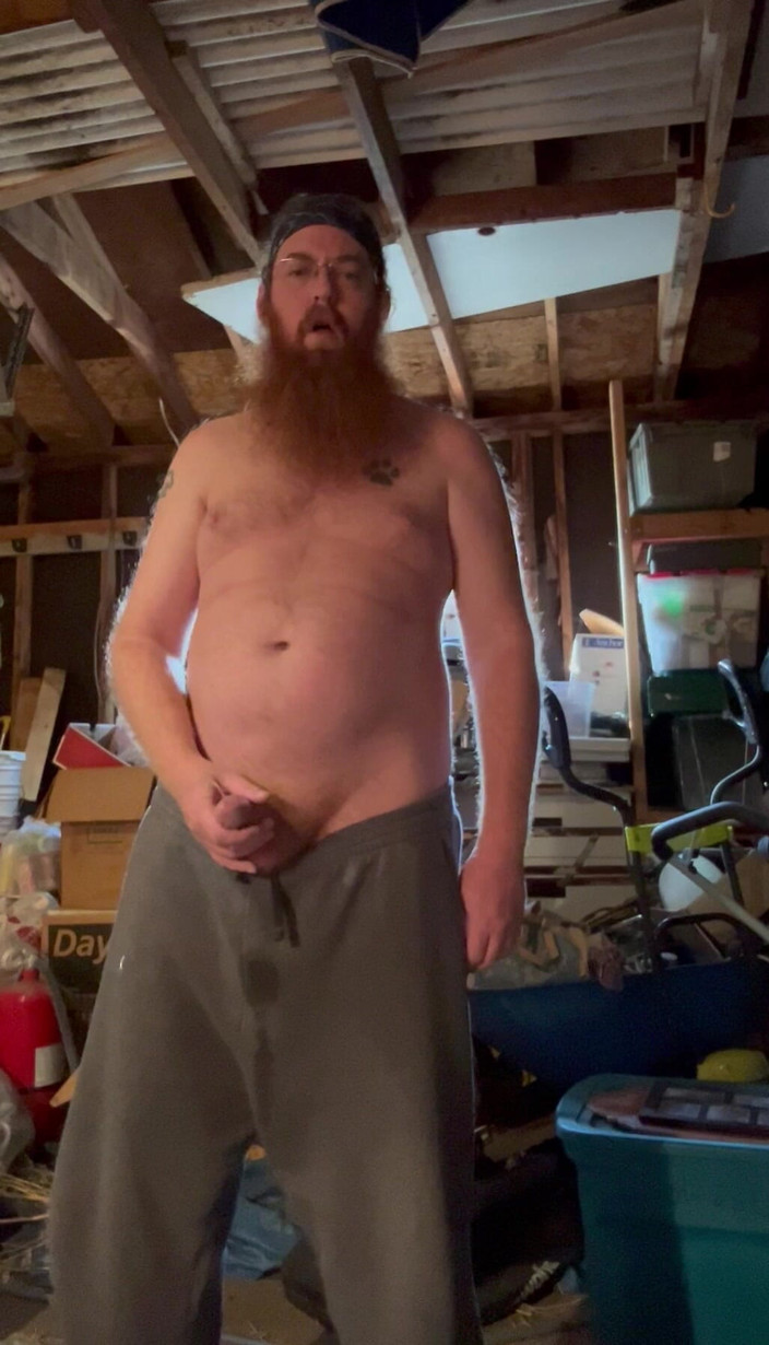 Big Baz: 오줌을 위해 필사적인