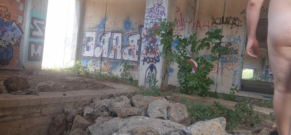 Mirko2589: Nude in an Abandoned Building