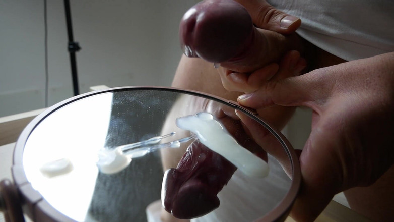 PeopleNeedCum: 거울에 30번 사정해!