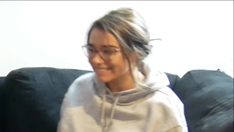 Samantha Flair: Patrzy, jak jej przyrodnia siostra ssie ojczym, a następnie zostaje...