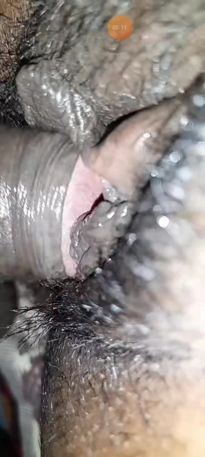 Desisouthcpl: Zuid-Indische neukvideo
