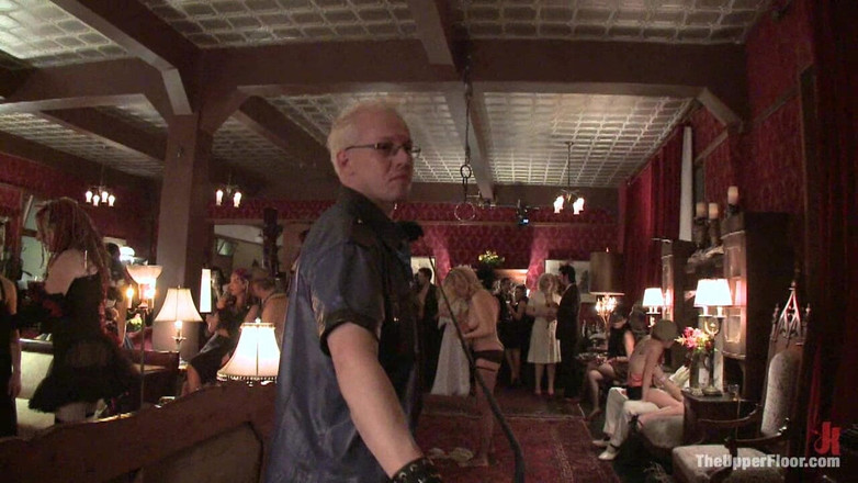 The Upper Floor by Kink: Halloweenfeestje in het arsenaal