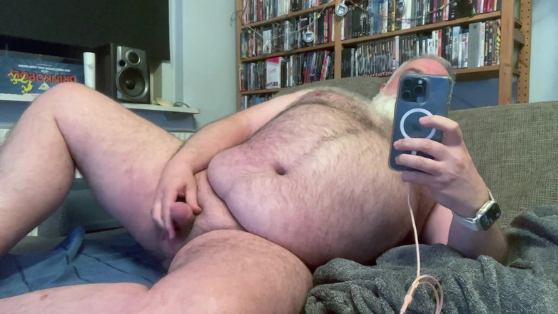 cuddlebearbln: Masturbándome En El Sofá