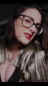 Tôi là bí mật tuyệt đẹp của bạn