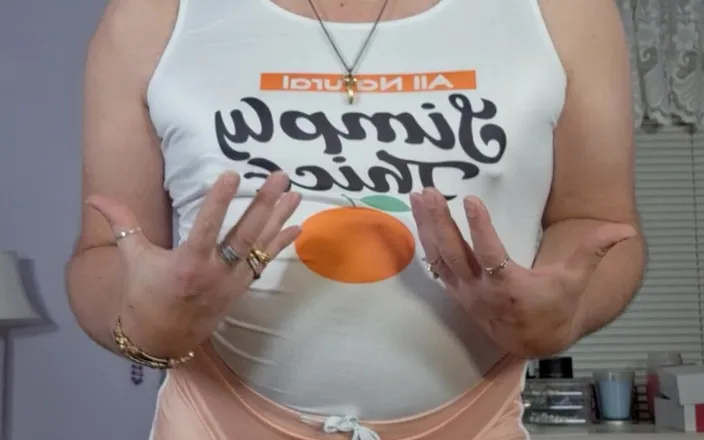 Victoria Lecherri: Do You Enjoy Your Gurl to Be Simply Thick?