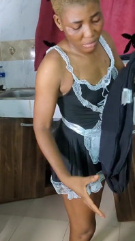 Sexy blondýna Nigerijská služebná je ošukaná jejím šéfem