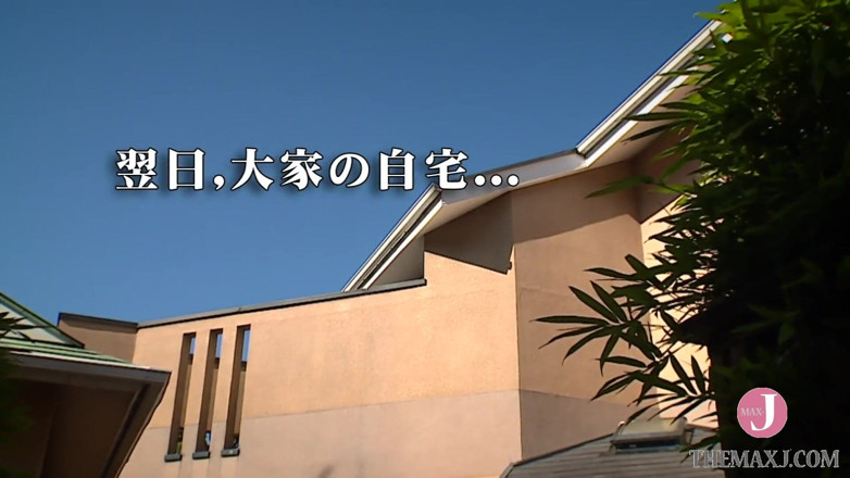 Celebrity Japan: Risa can't even afford her rent, so she makes it...