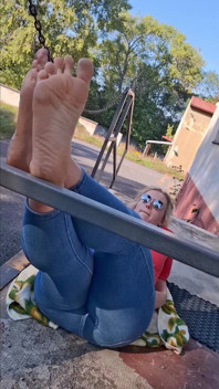 Amatorskie BBW Duże i pulchne stopy dokuczają