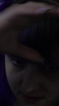 이발...