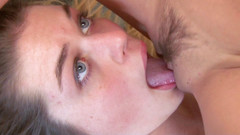 Radical Lesbian: Liếm lồn đầy lông