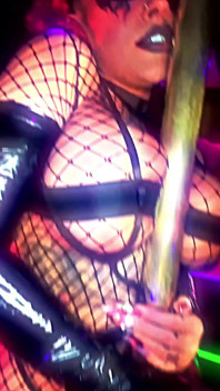 Tarian tiang Succubus seksi