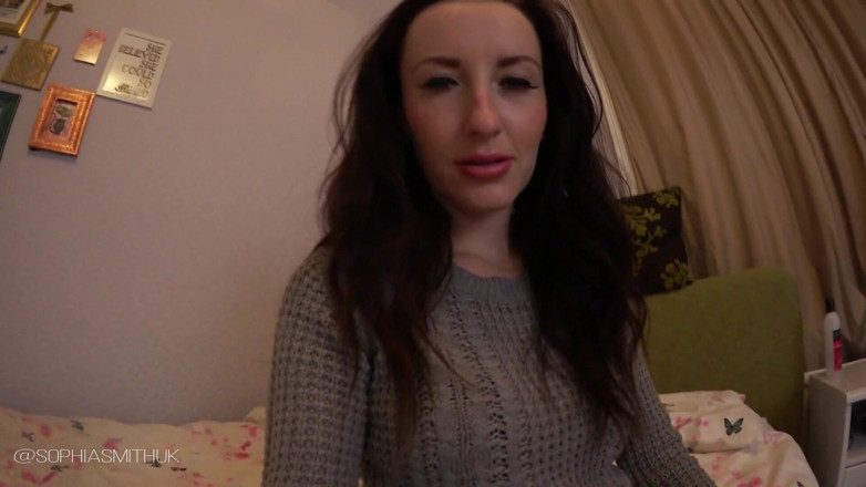 SophiaSmithUK: My boyfriend punched you