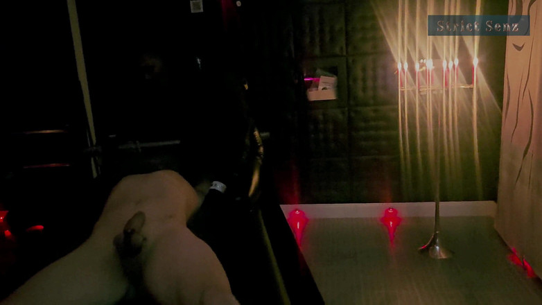 Strict Senz: Stina Stone Femdom ręczna robota złośliwiec odmowa siadanie na twarzy...